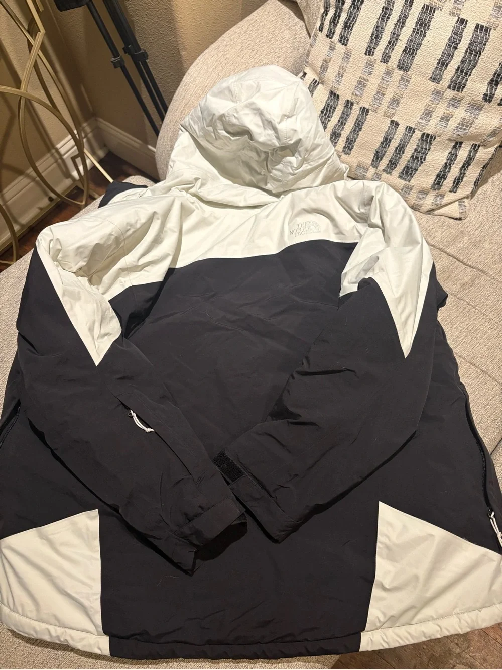 The North Face Men's Black and White Ski Hooded Jacket